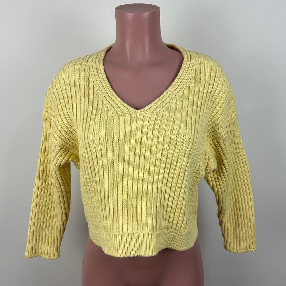 Abercrombie & Fitch Cropped Chunky Ribbed V-Neck Sweater Yellow Small